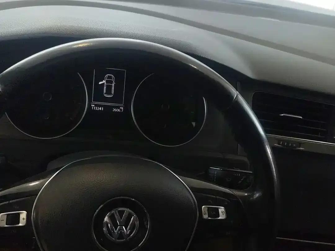 2016 Golf 230TSI Automatic Luxury — миниатюра 13