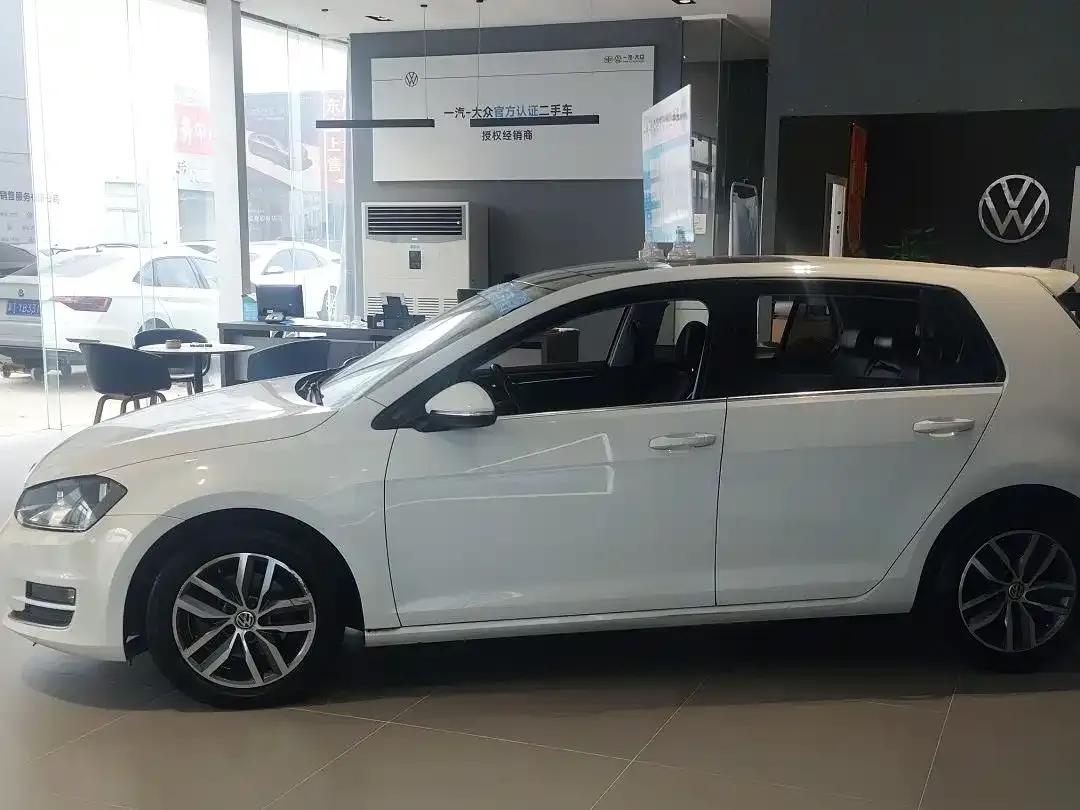 2016 Golf 230TSI Automatic Luxury — миниатюра 4