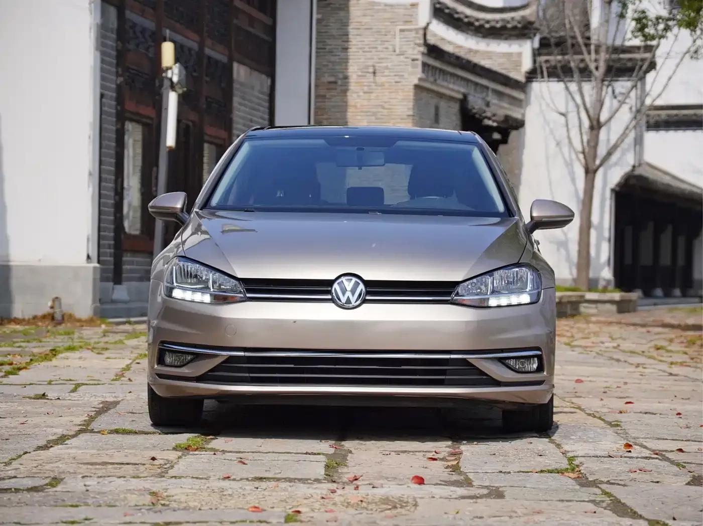 2018 Golf 230TSI Automatic Comfort — миниатюра 3