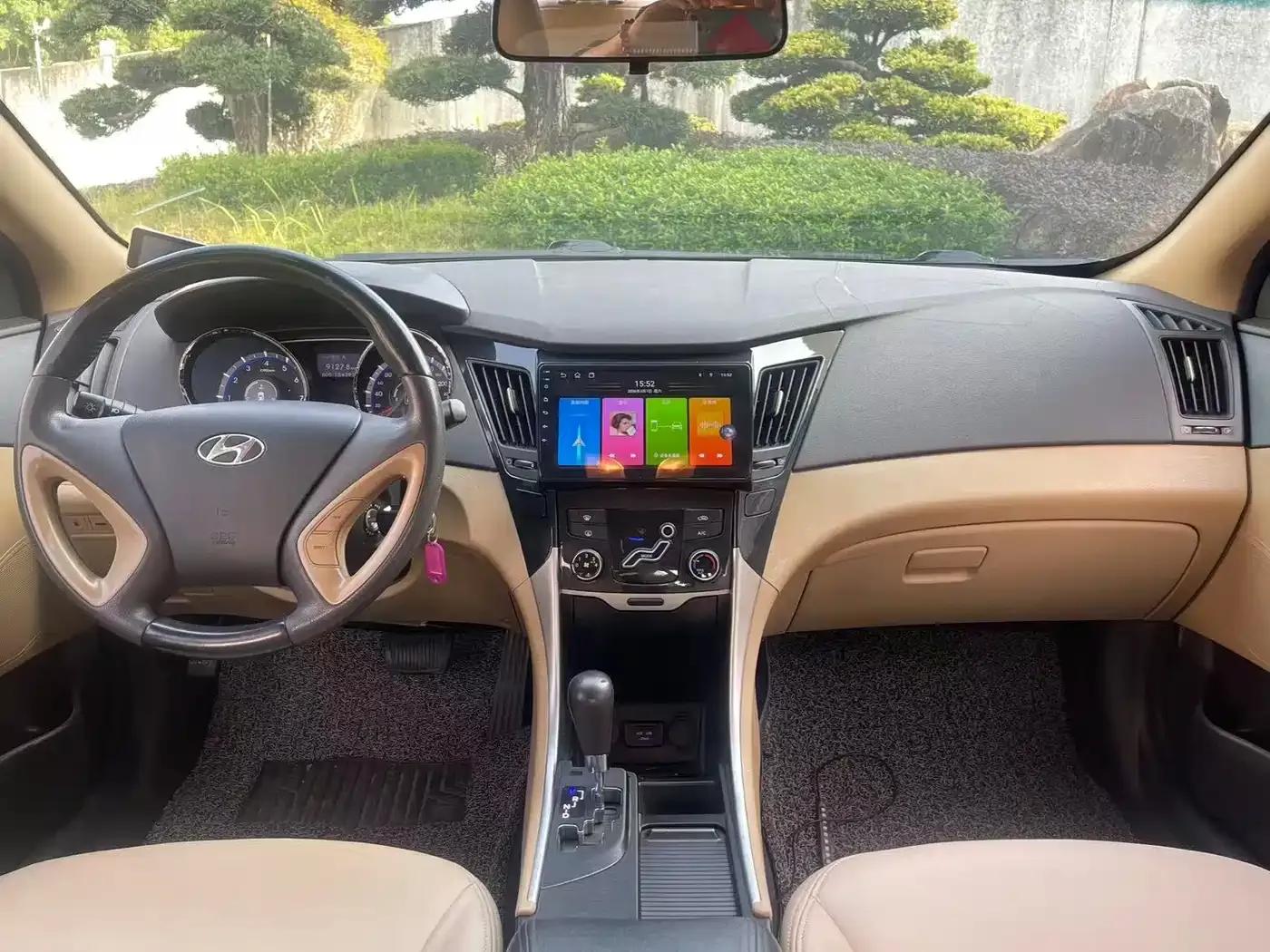 Sonata 2013 2.0L Automatic Fashion Edition — миниатюра 8