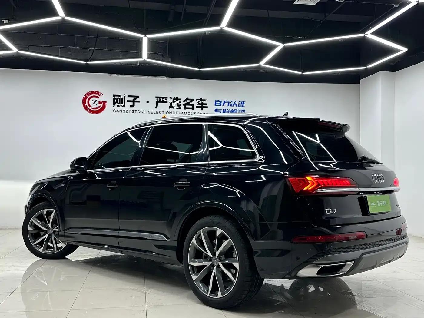 Audi Q7 2020 55 TFSI quattro S line Sport — миниатюра 5