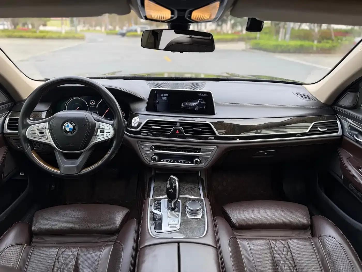 2016 BMW 7 Series 730Li Luxury — миниатюра 8