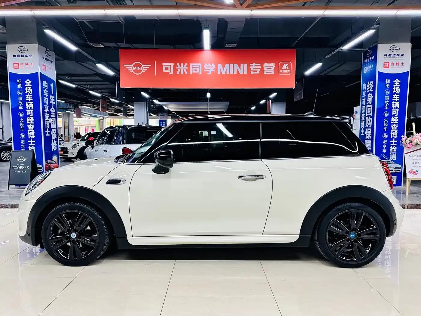 2021 MINI 1.5T COOPER Racer — миниатюра 2