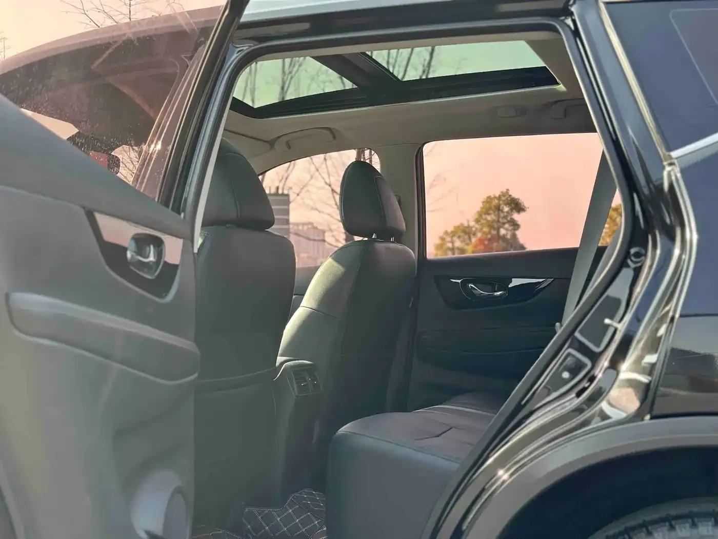 Nissan X-Trail 2019 2.0L CVT Smart Comfort Edition 2WD — миниатюра 5
