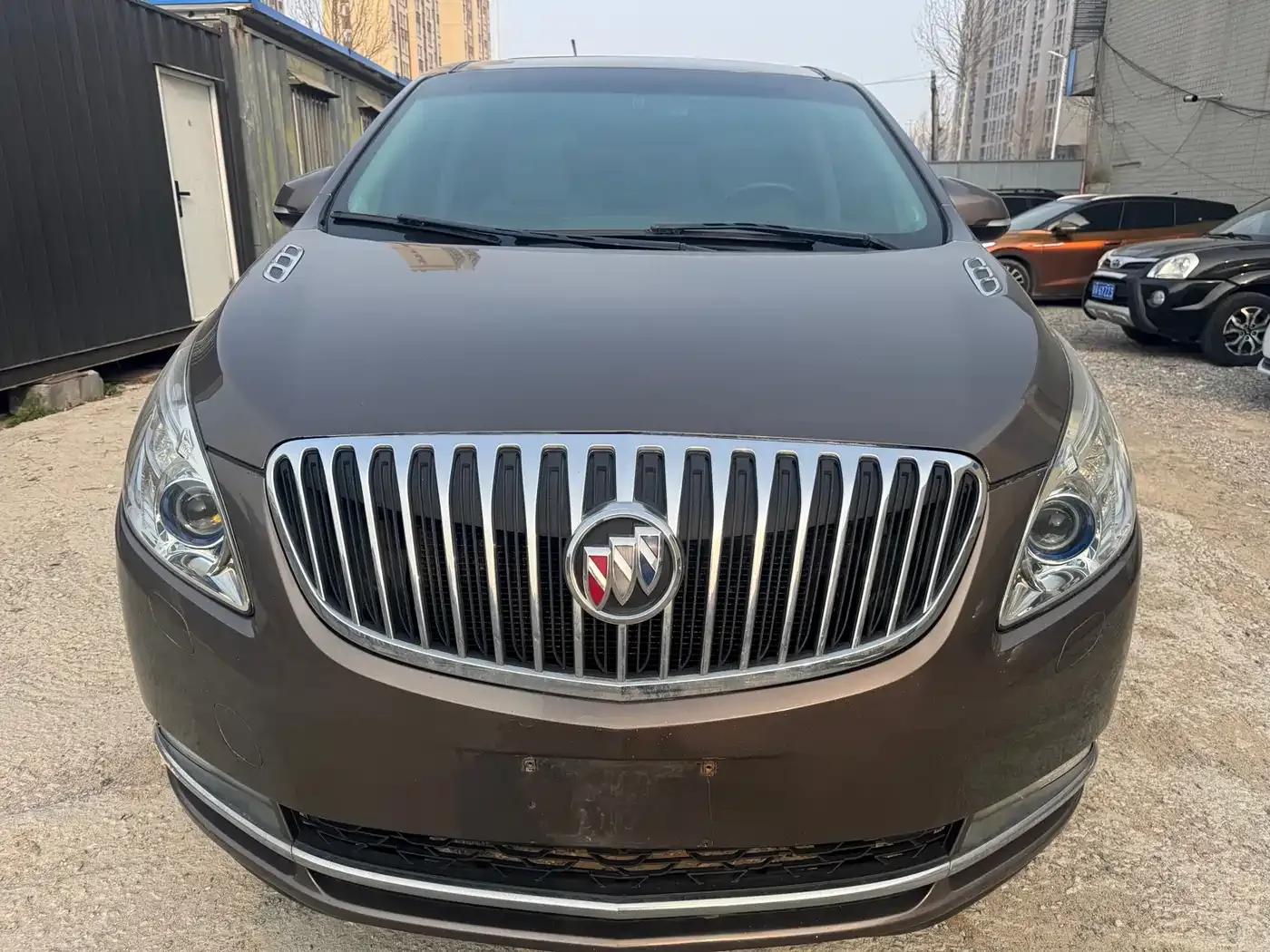 Buick GL8 2013 3.0L XT Luxury Business Flagship Edition — миниатюра 2