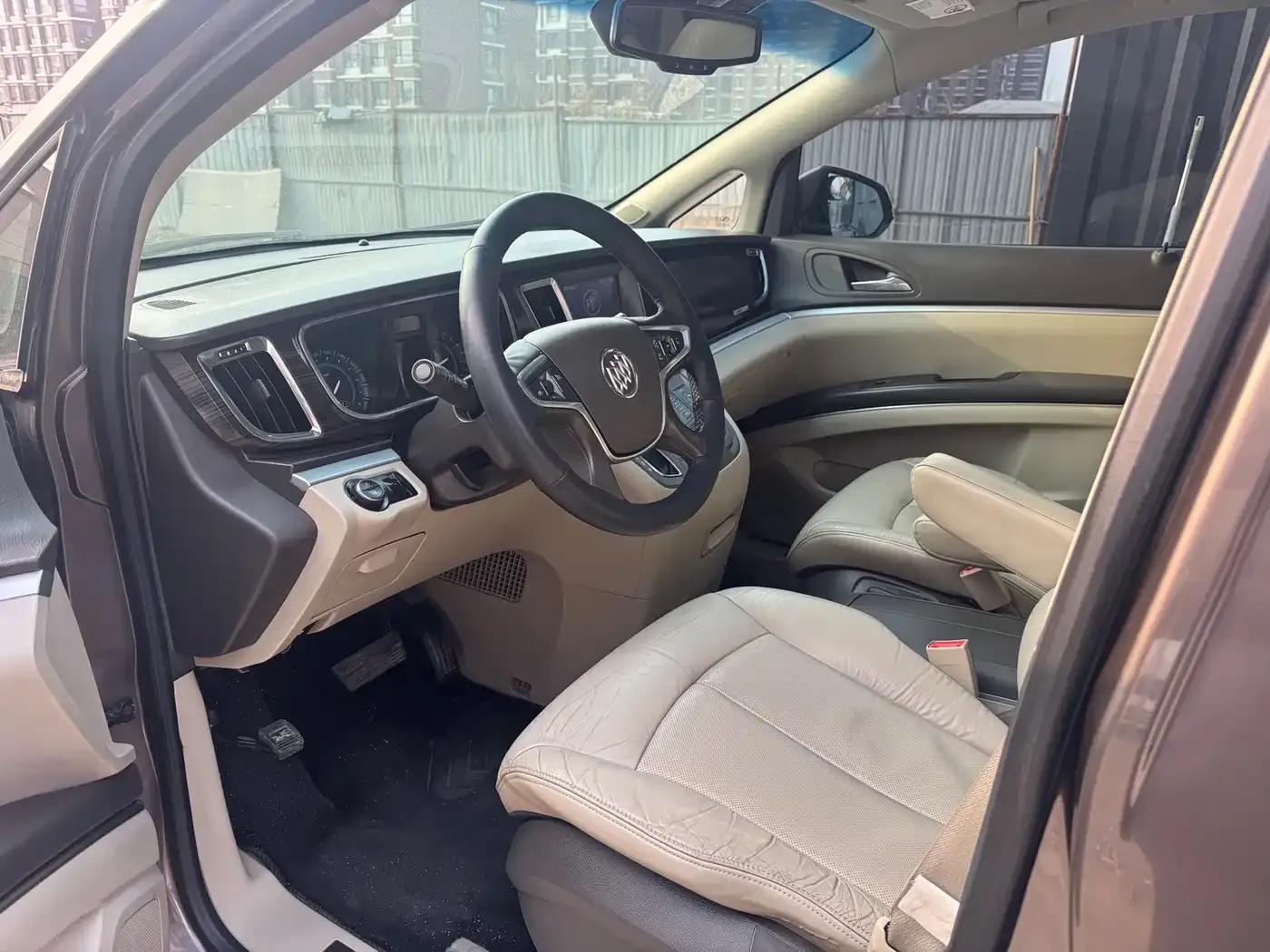 Buick GL8 2013 3.0L XT Luxury Business Flagship Edition — миниатюра 6