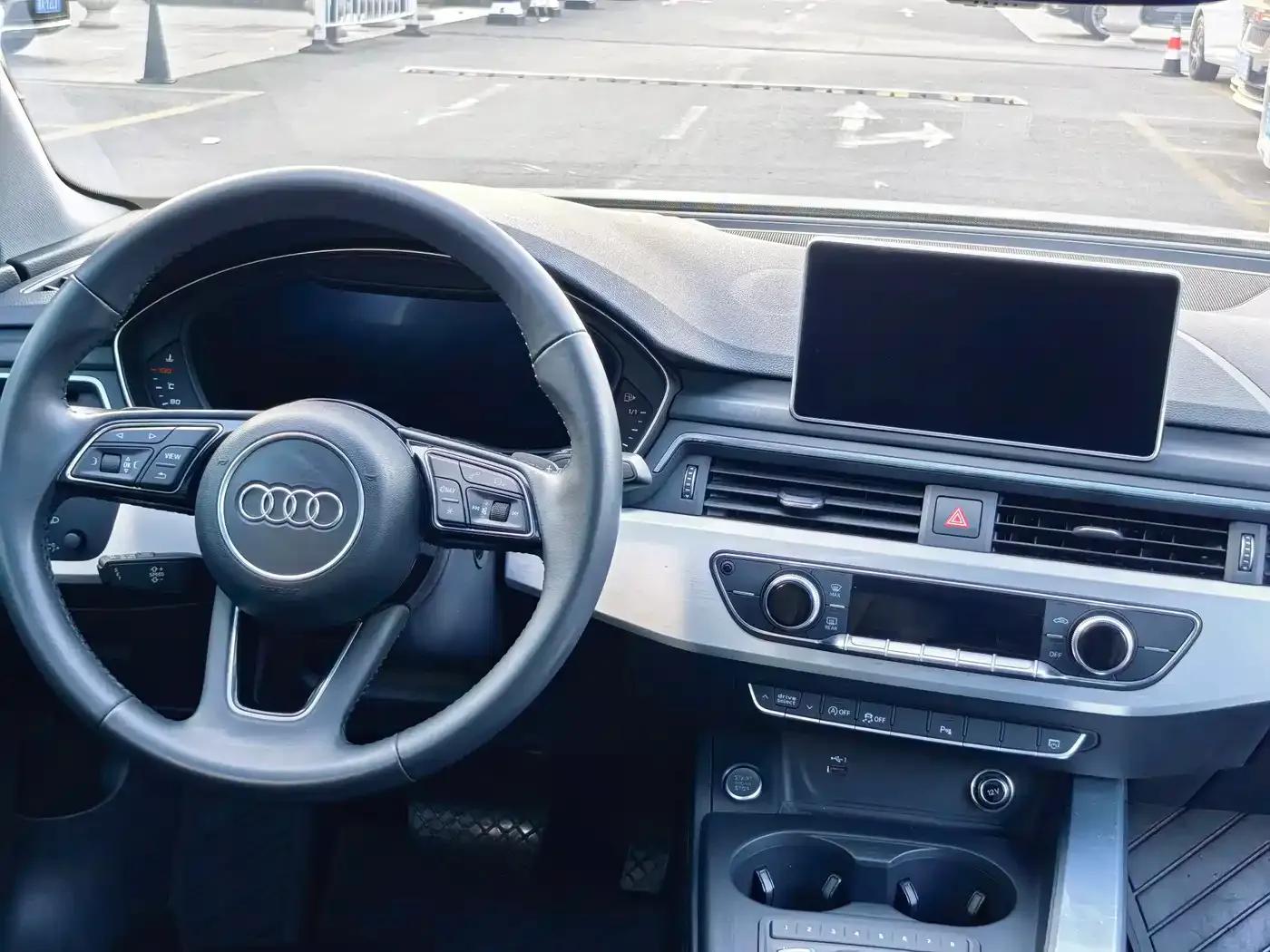 Audi A4L 2018 30th Anniversary Edition 40 TFSI Fashion Model — миниатюра 10