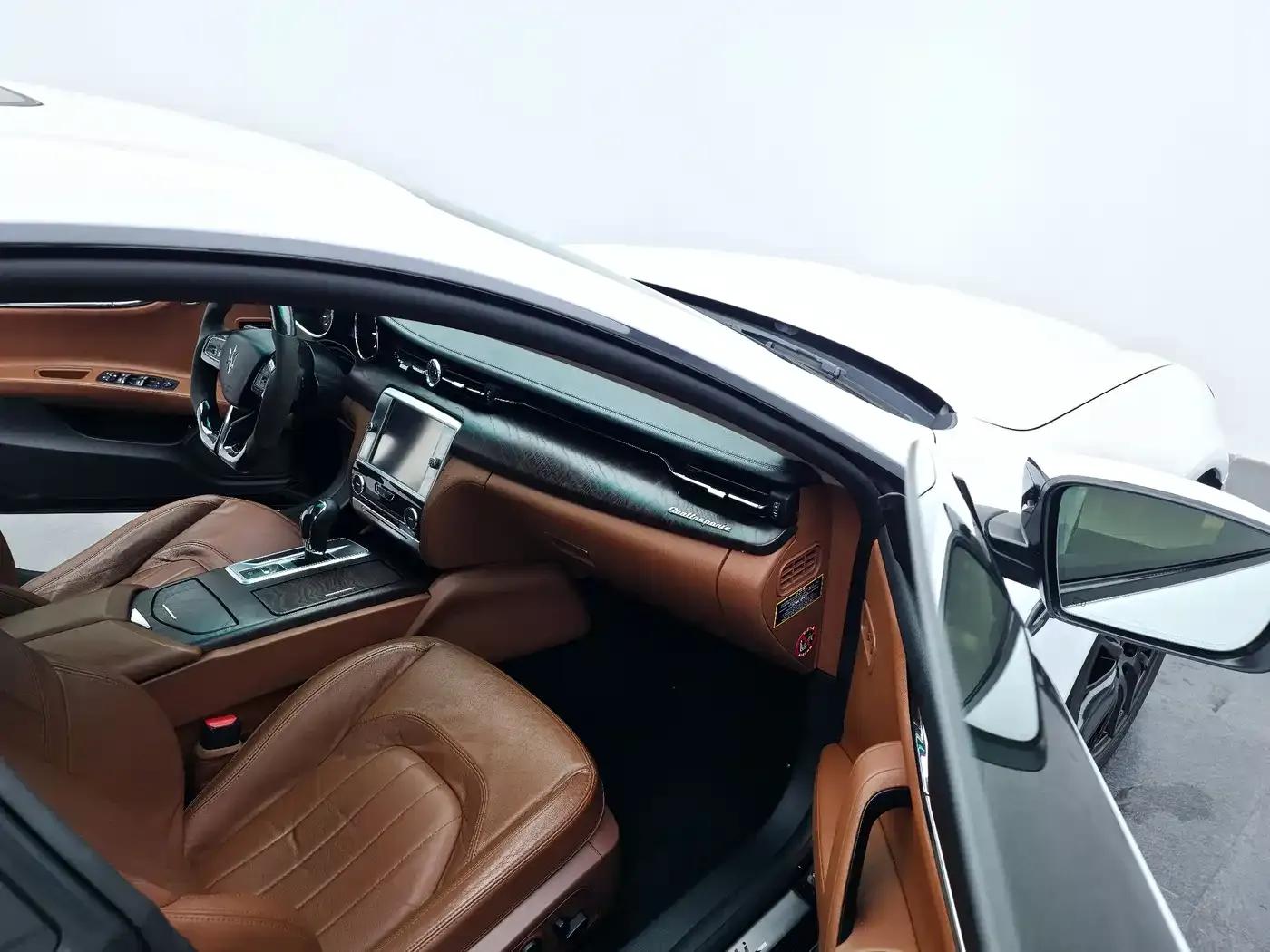 Presidential Edition 2013 3.0T Standard Edition — миниатюра 23