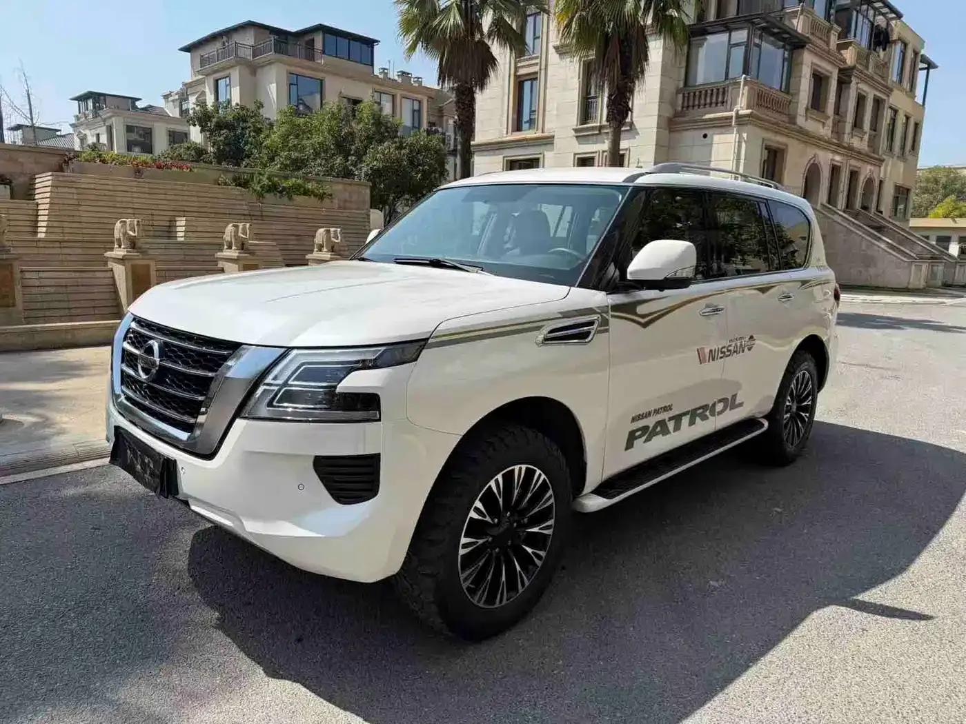 2020 Nissan Patrol Y62 4.0L Middle East Edition — миниатюра 1