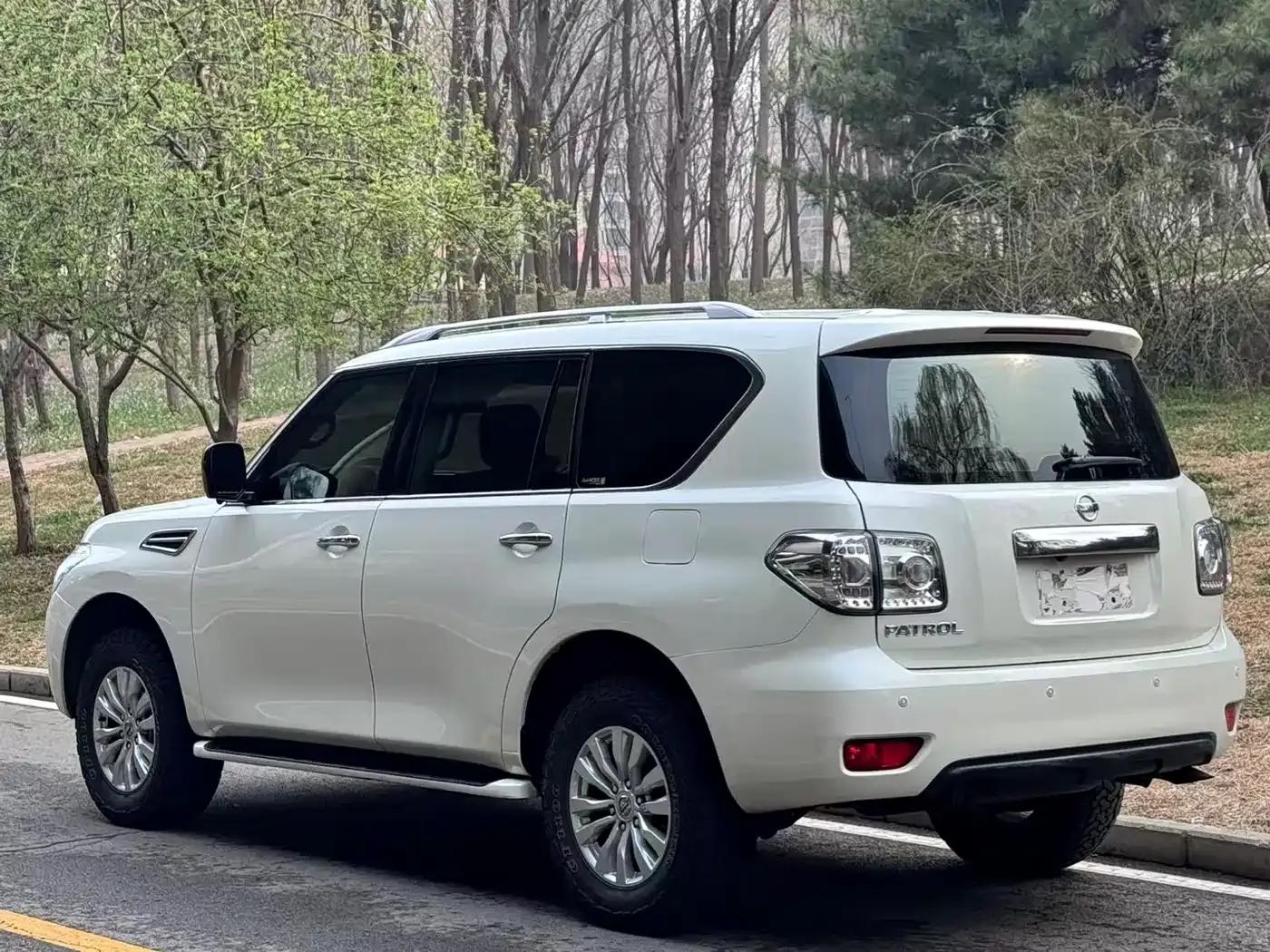 Nissan Patrol 2018 4.0L Leader Edition — миниатюра 4