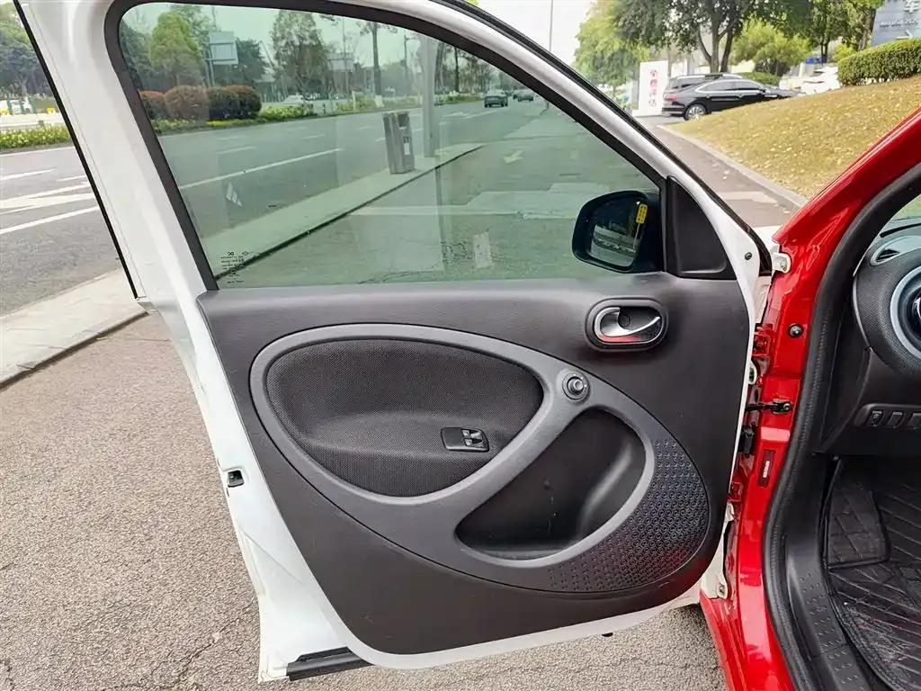 2018 Smart Forfour 1.0L 52kW Passion Edition — миниатюра 6