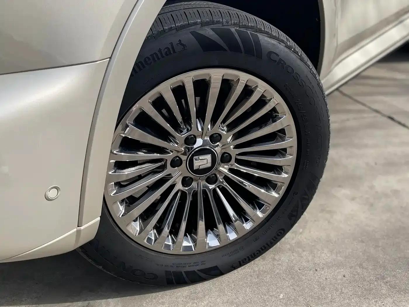 Tank 500 2023 3.0T Business Edition, 5-seater — миниатюра 21