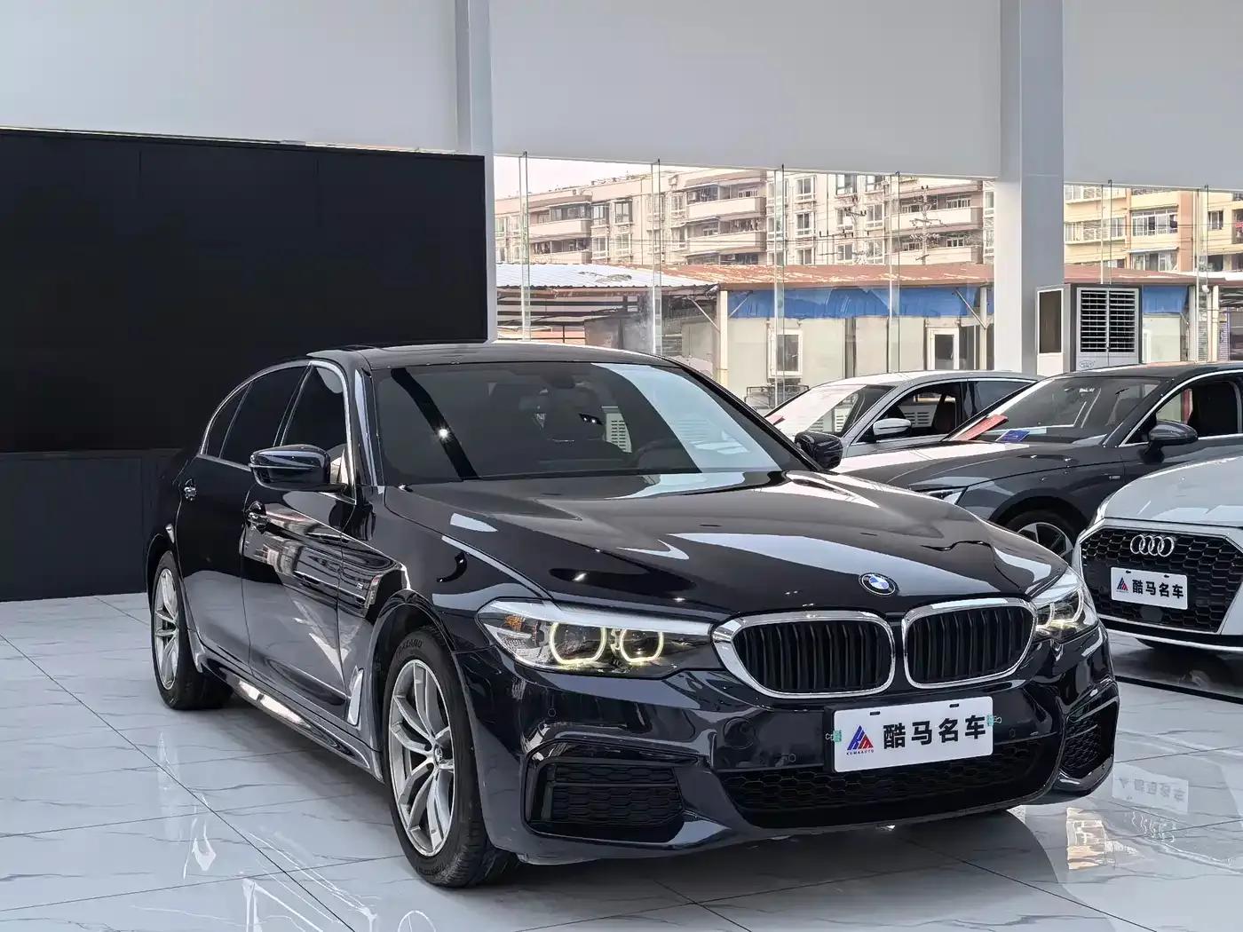 2020 BMW 5 Series 525Li M Sport Package — миниатюра 3