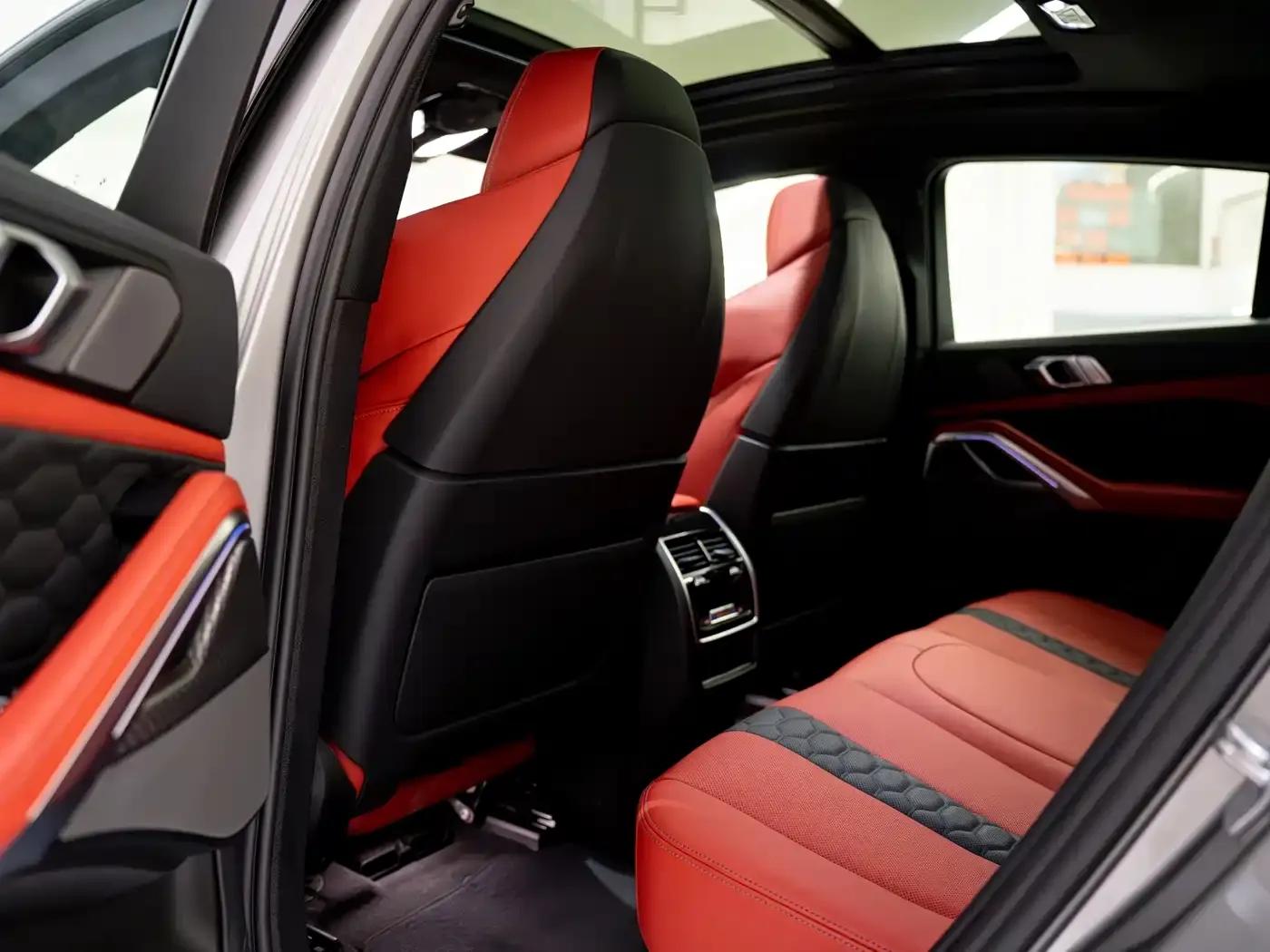2022 BMW X6 M — миниатюра 21
