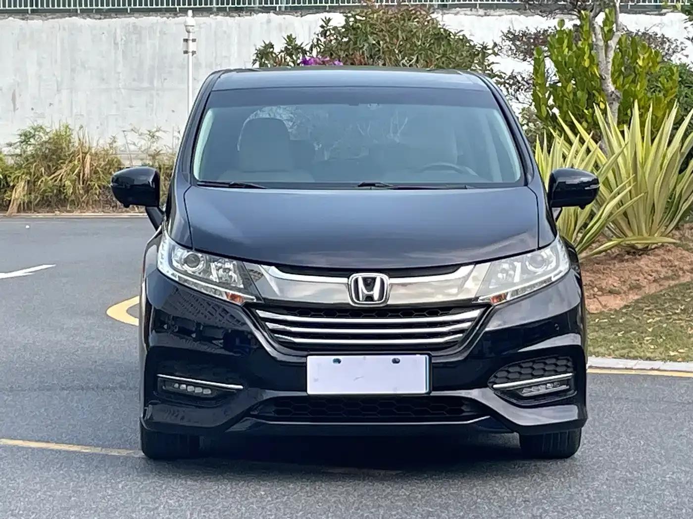 2018 Odyssey 2.4L Comfort Edition — миниатюра 2