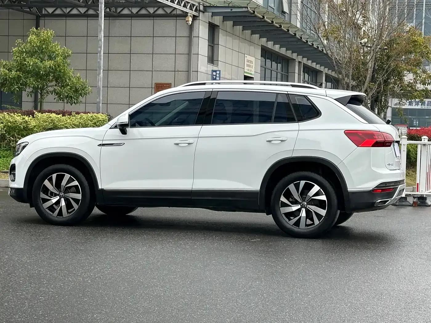 Tayron 2022 330TSI 2WD Luxury Intelligent Edition — миниатюра 9