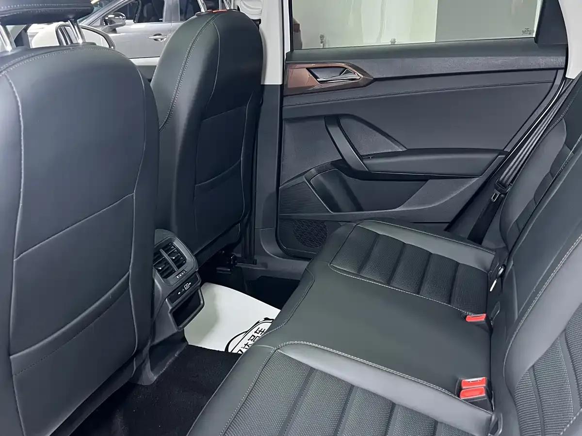 Tharu 2022 280TSI 2WD Luxury Edition — миниатюра 17