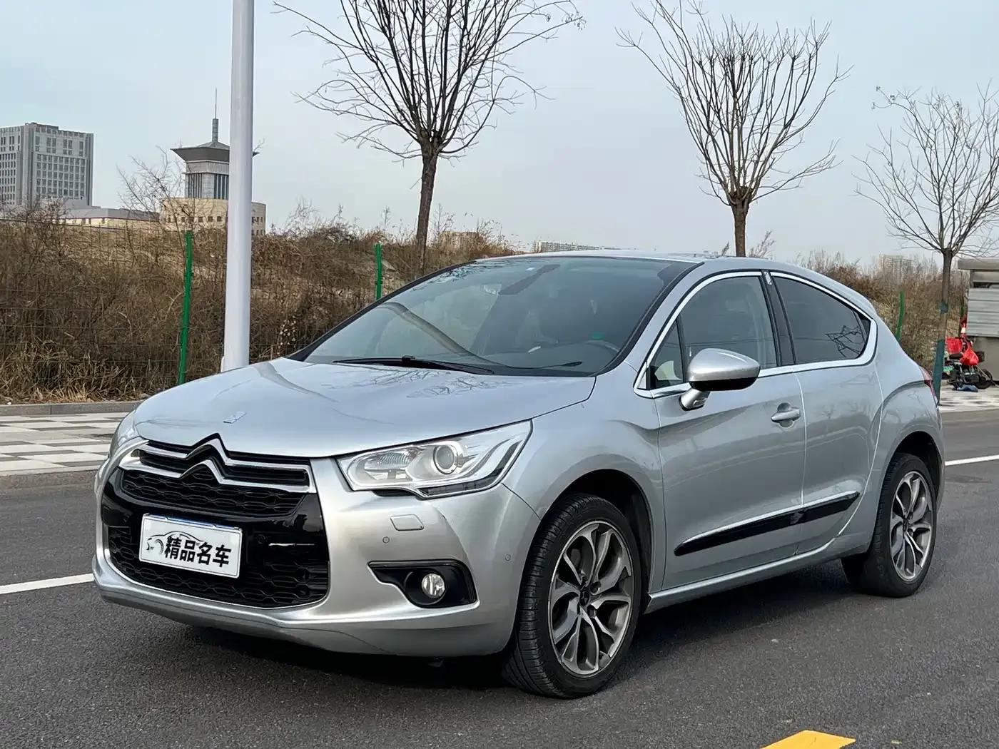 DS 4 2012 1.6T Elegant Edition — миниатюра 1