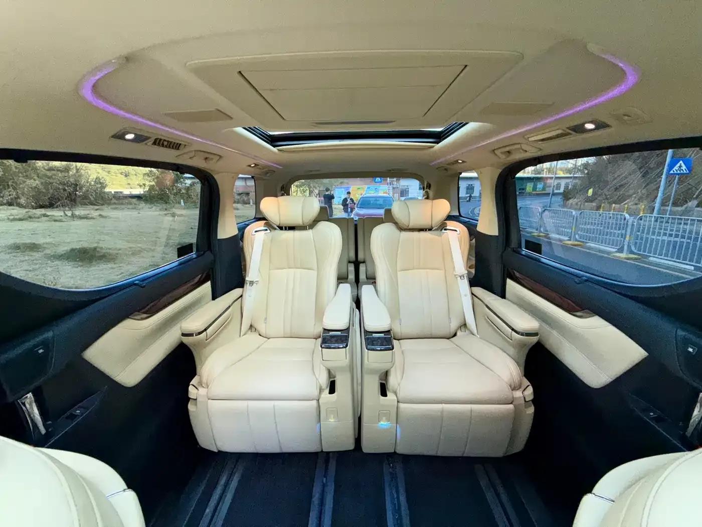 2015 Alphard 3.5L Luxury Edition — миниатюра 8