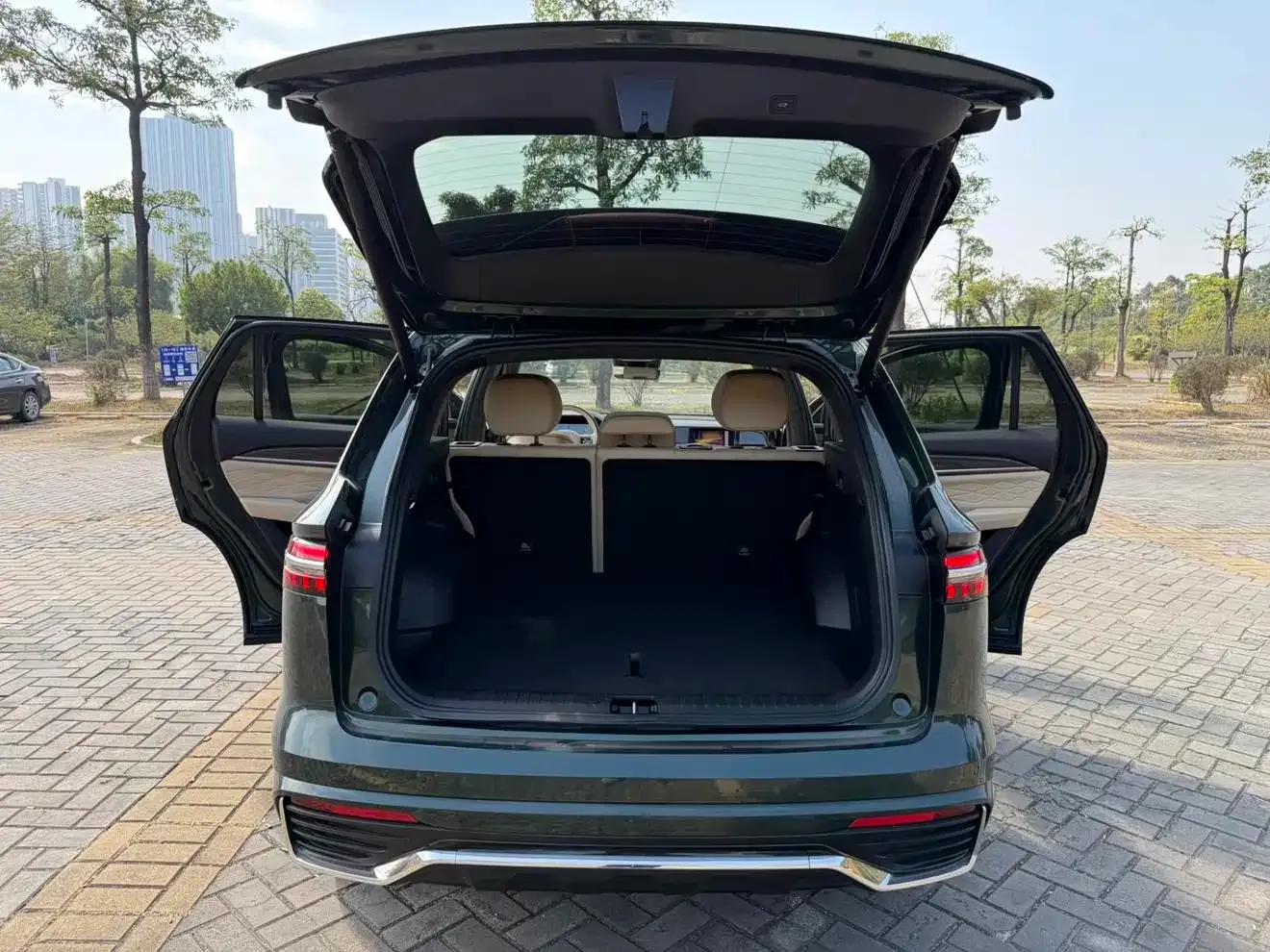Geely Xingyue L 2025 Oriental Radiance 2.0TD Automatic 4WD Moon Gazing Edition — миниатюра 31