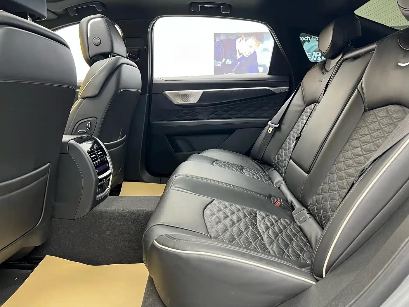 2023 Cadillac CT6 28T Premium — миниатюра 28
