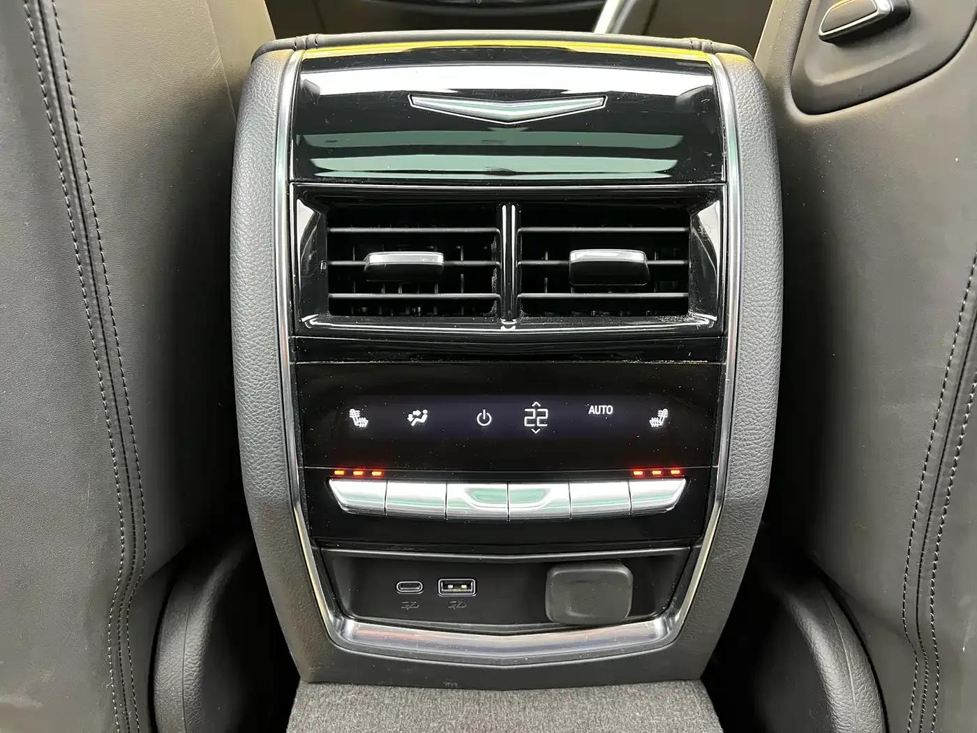2023 Cadillac CT6 28T Premium — миниатюра 30