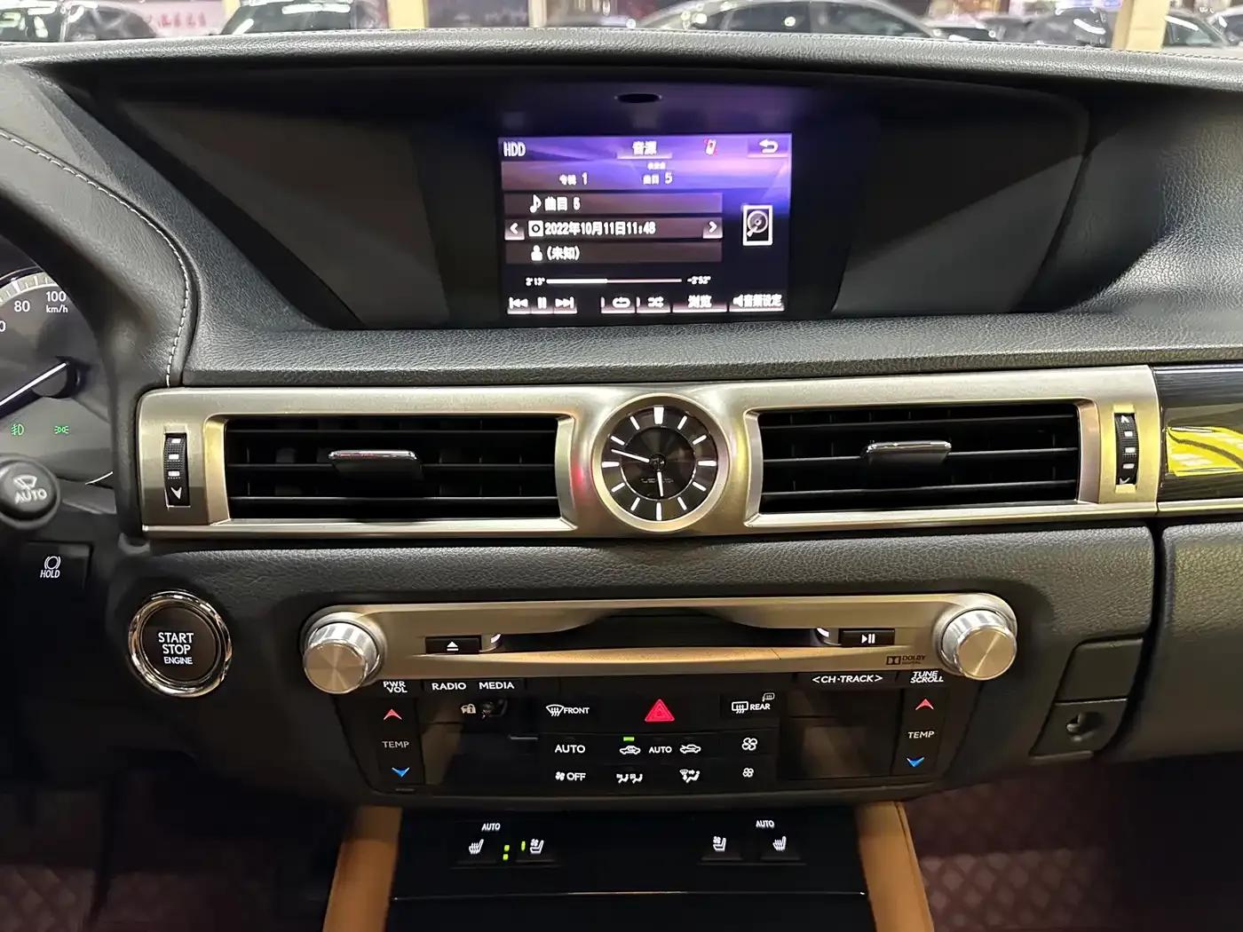 Lexus GS 2016 200t Leading Edition — миниатюра 11