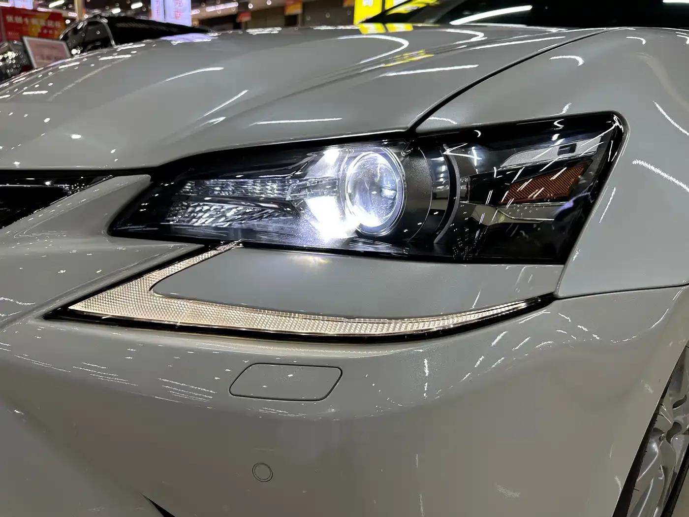 Lexus GS 2016 200t Leading Edition — миниатюра 17