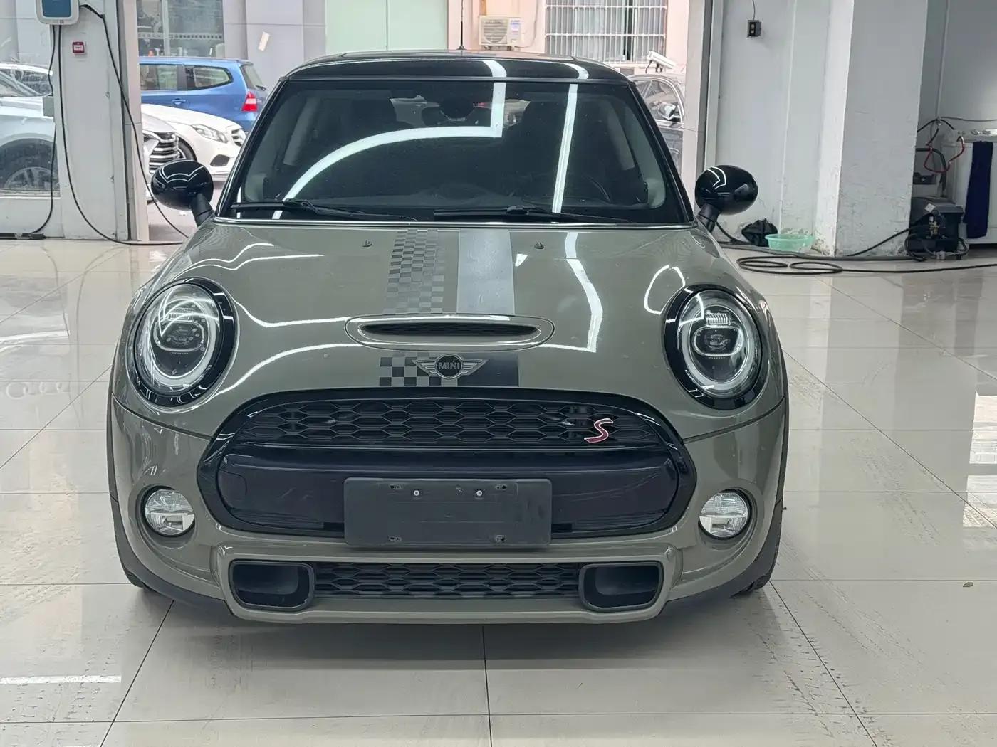 MINI 2019 2.0T COOPER S Artist — миниатюра 3