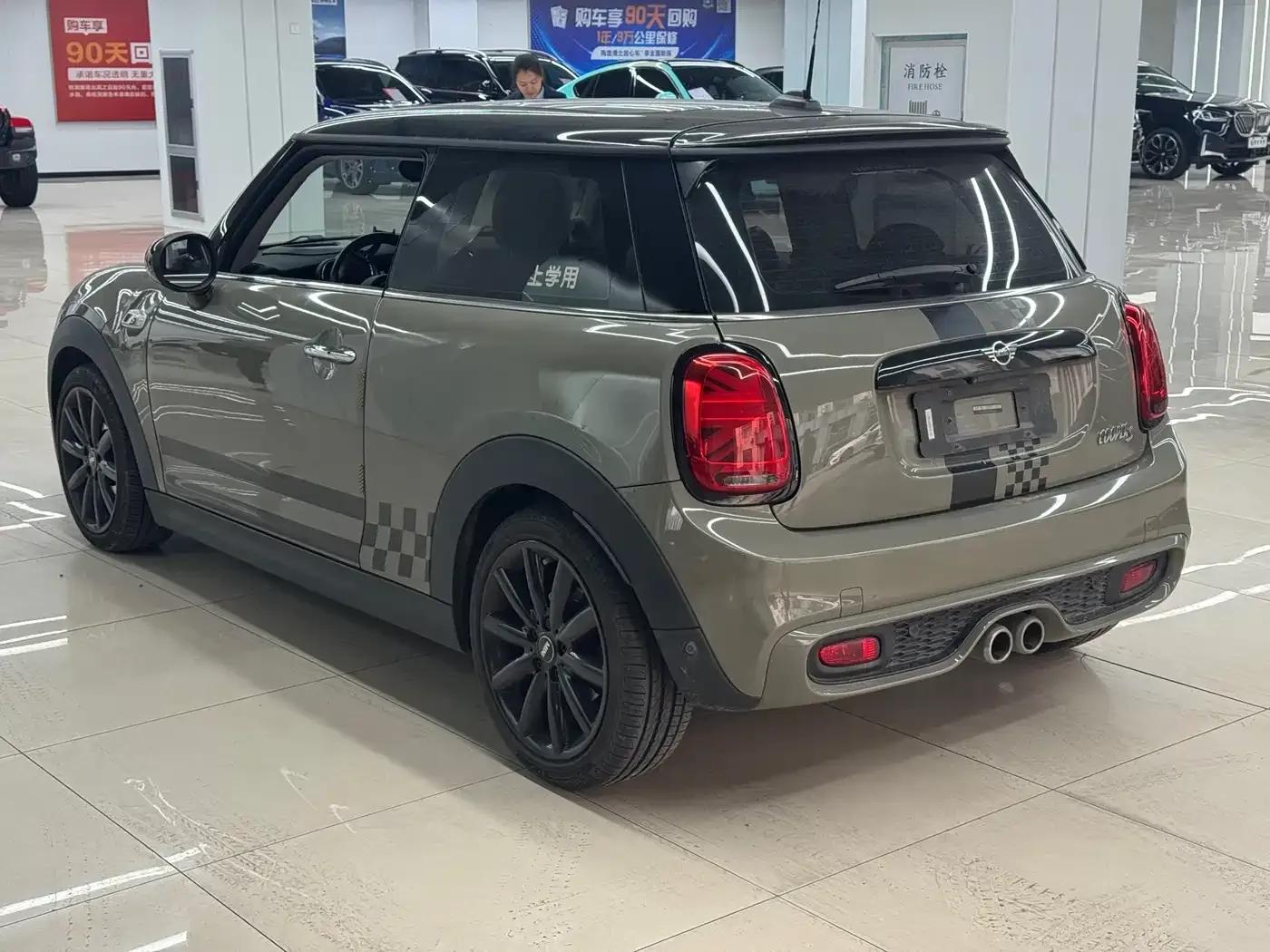 MINI 2019 2.0T COOPER S Artist — миниатюра 5