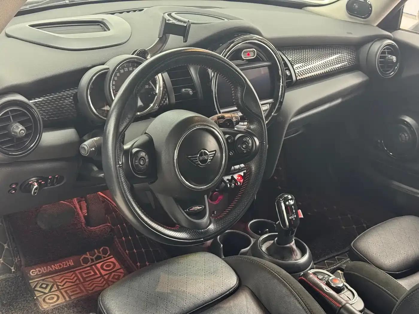 MINI 2019 2.0T COOPER S Artist — миниатюра 8