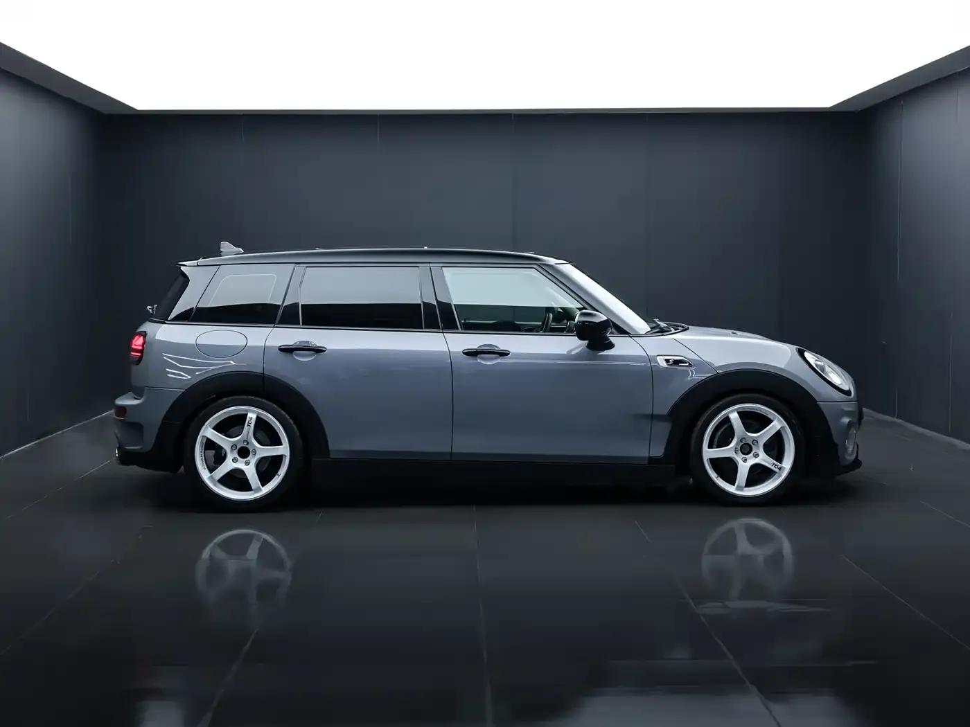 2016 MINI CLUBMAN Facelift 2.0T COOPER S Geek Edition — миниатюра 4