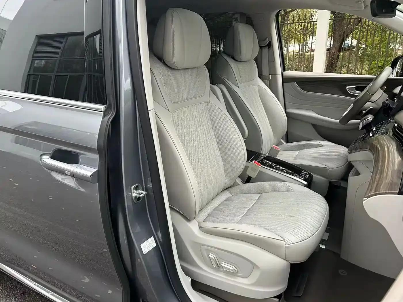 Roewe iMAX8 2023 400TGI Premium Edition — миниатюра 8