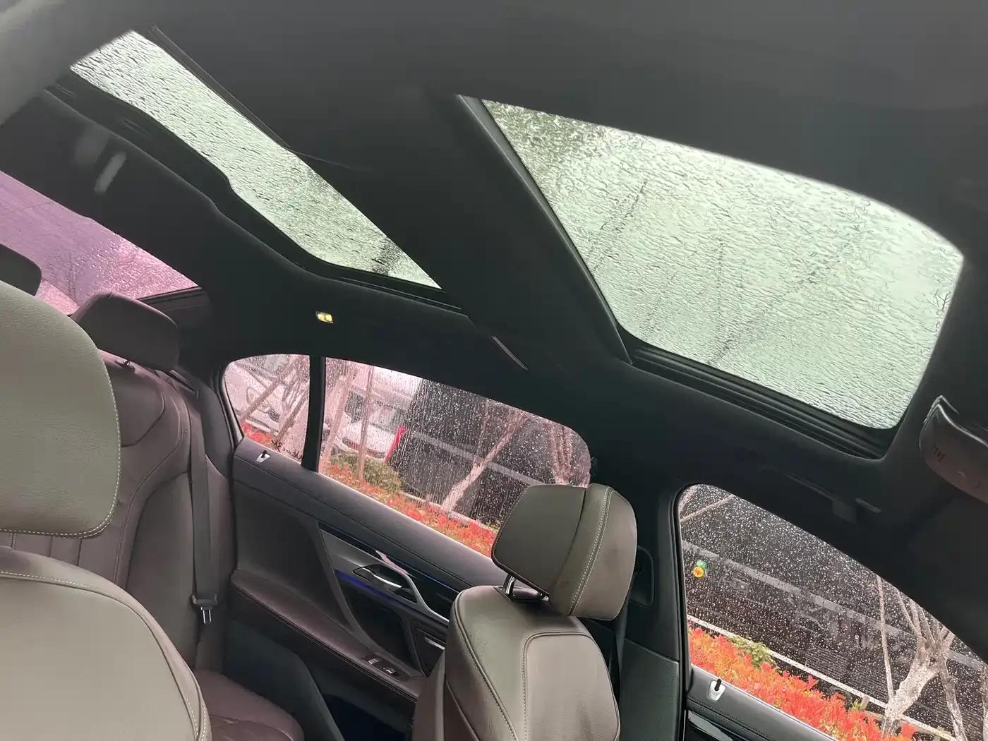2018 BMW 7 Series 730Li Leading Edition M Sport Package — миниатюра 14
