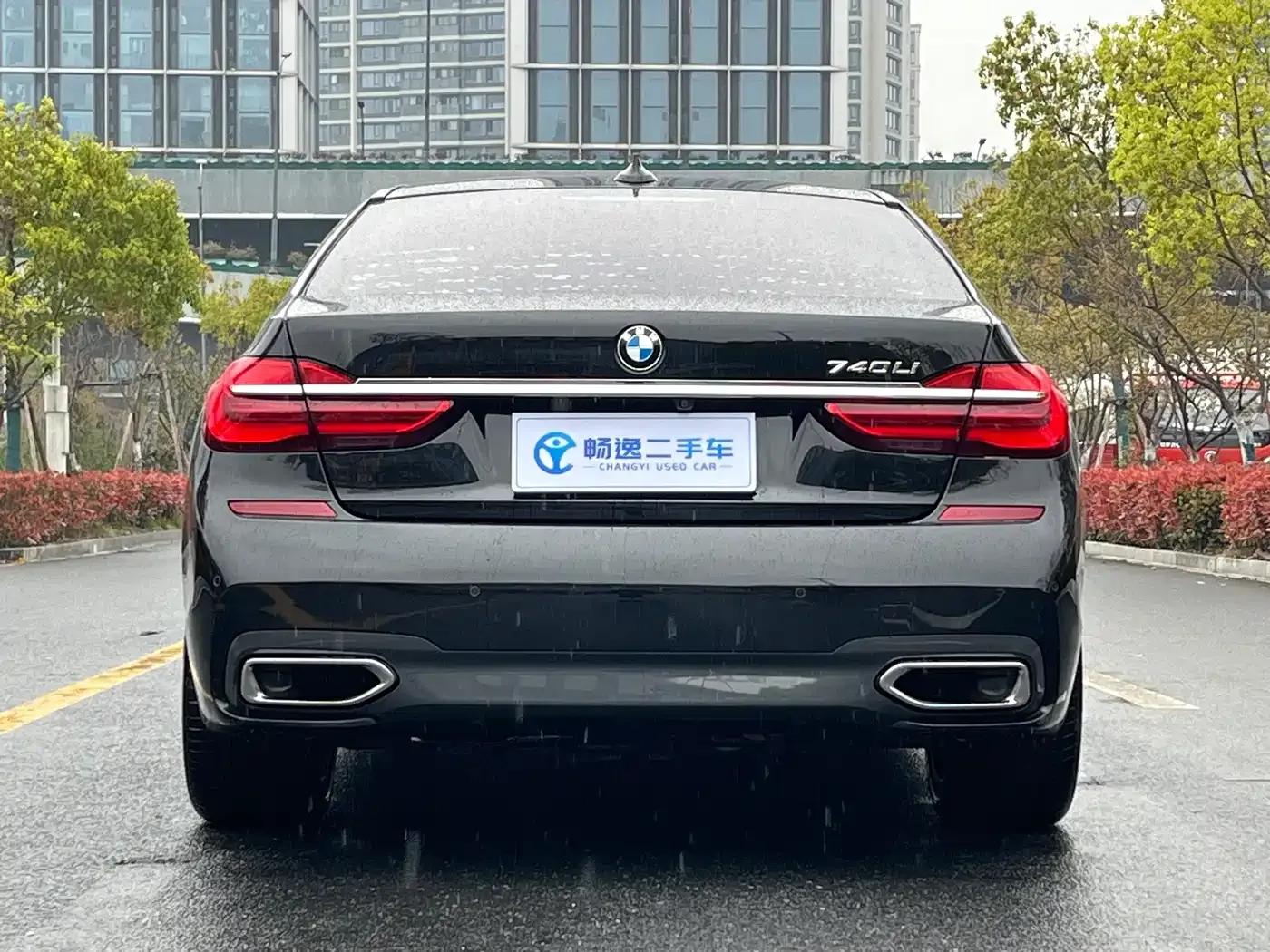 2018 BMW 7 Series 730Li Leading Edition M Sport Package — миниатюра 4