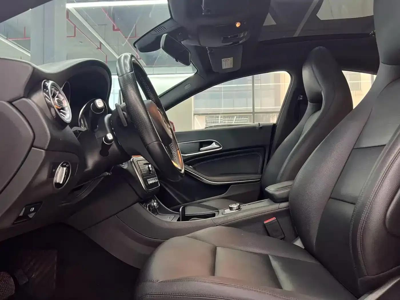 Imported Mercedes-Benz CLA 2015 model CLA 200 — миниатюра 9