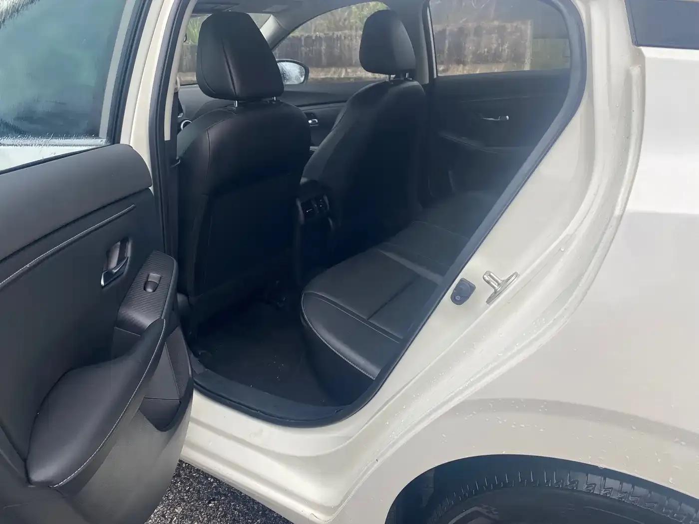 Nissan Sylphy 2022 1.6L XL CVT Enjoy Edition — миниатюра 6