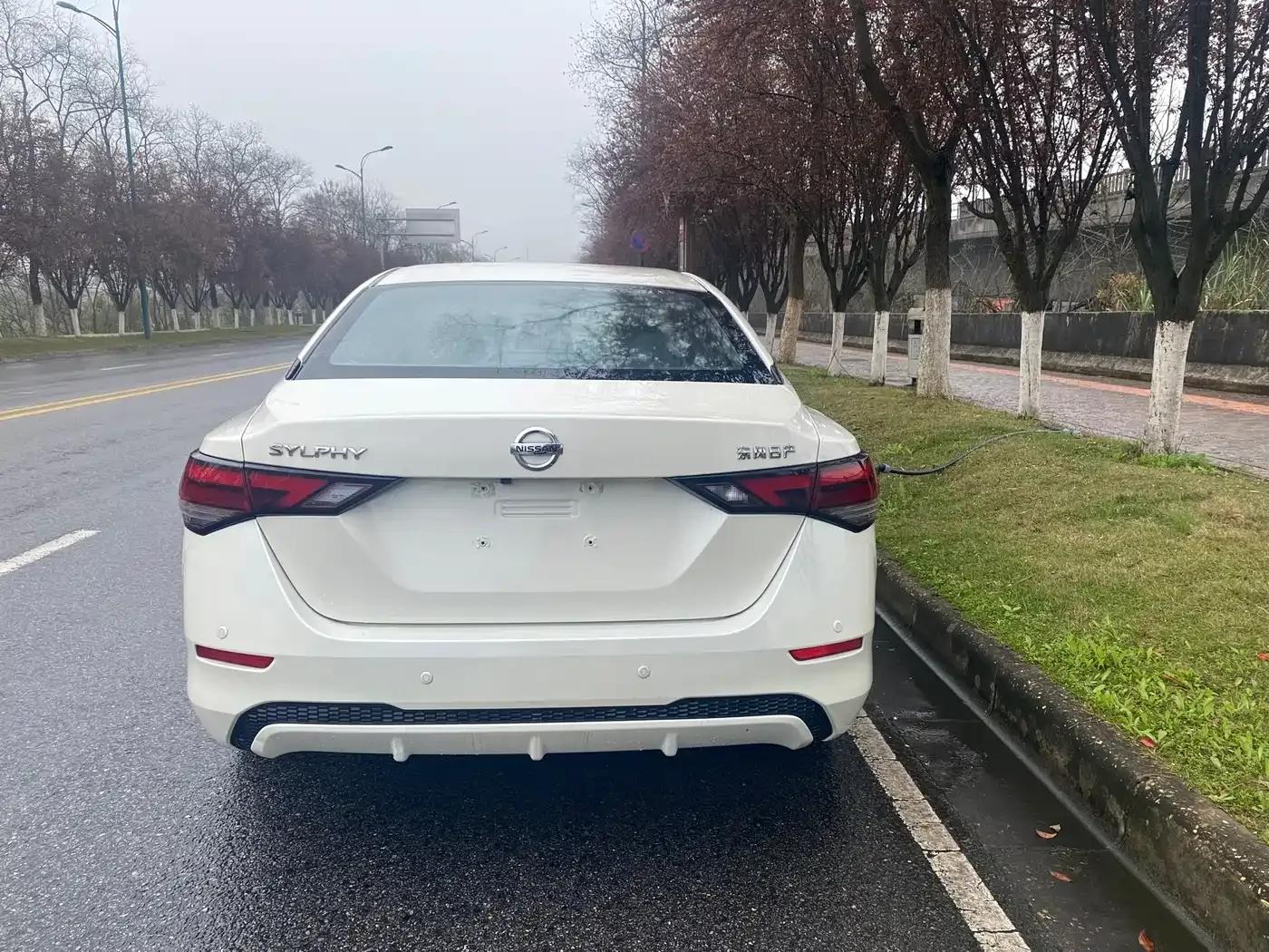 Nissan Sylphy 2022 1.6L XL CVT Enjoy Edition — миниатюра 8