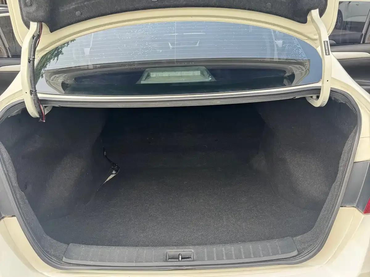 Nissan Sylphy 2022 Classic 1.6XE CVT Comfort Edition — миниатюра 11