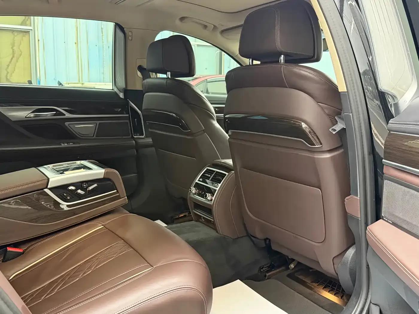2021 BMW 7 Series 730Li Luxury Package — миниатюра 5