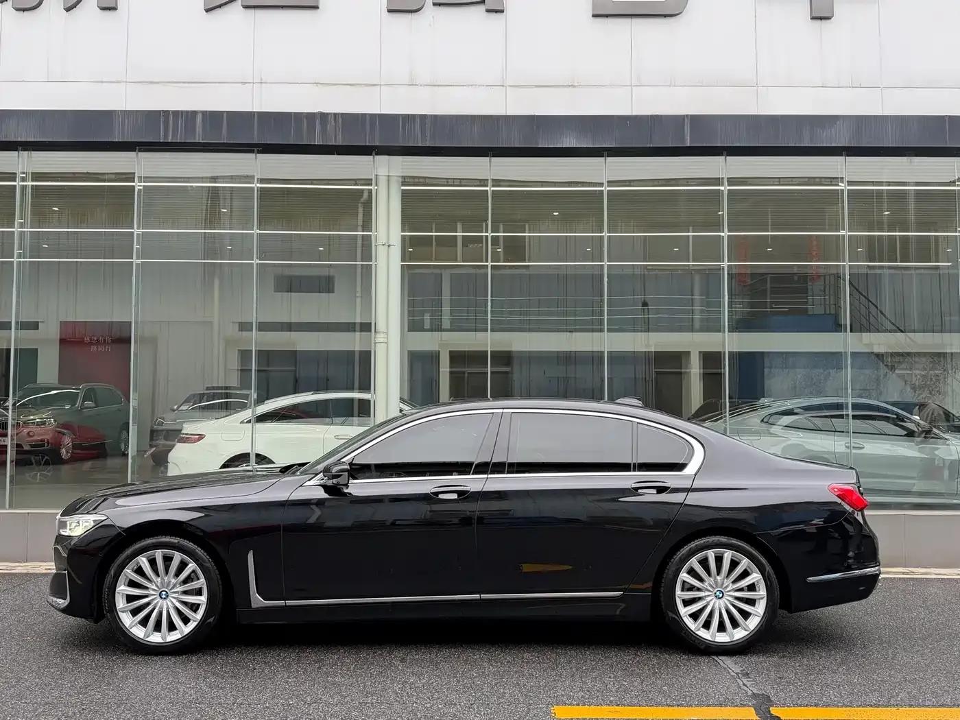 2021 BMW 7 Series 730Li Luxury Package — миниатюра 10