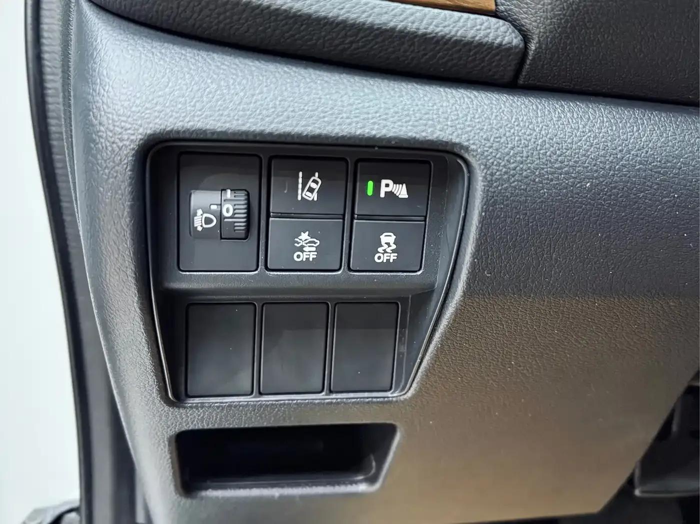 Honda CR-V 2021 240TURBO CVT 2WD Fashion Edition — миниатюра 12