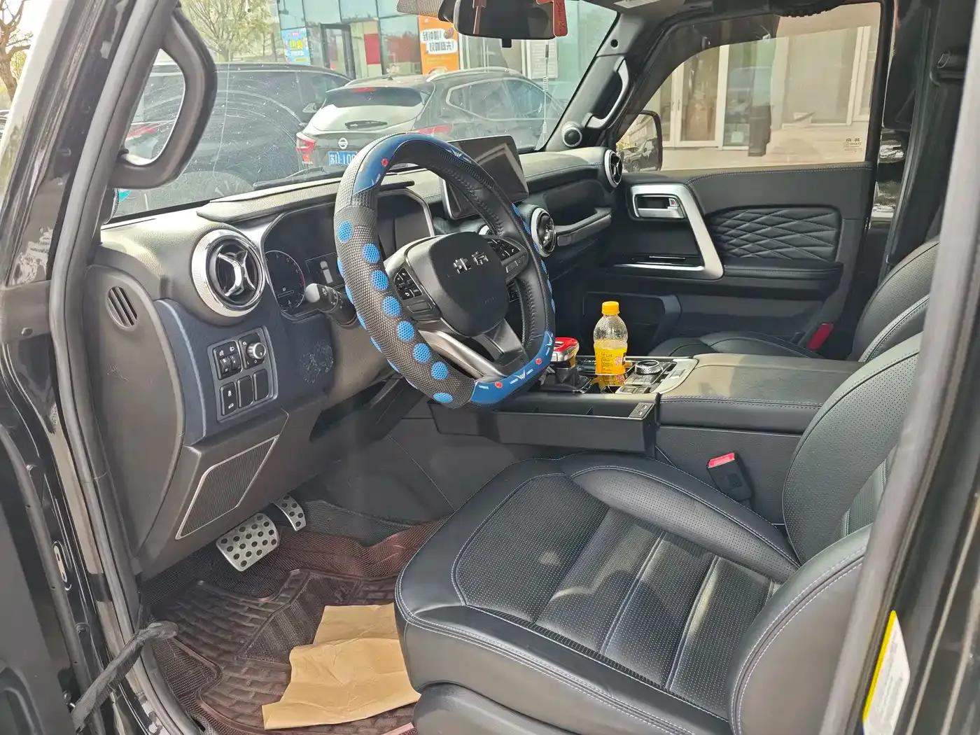 Beijing BJ40 2023 2.0T Automatic 4WD City Hunter Edition (Hero Model) — миниатюра 9
