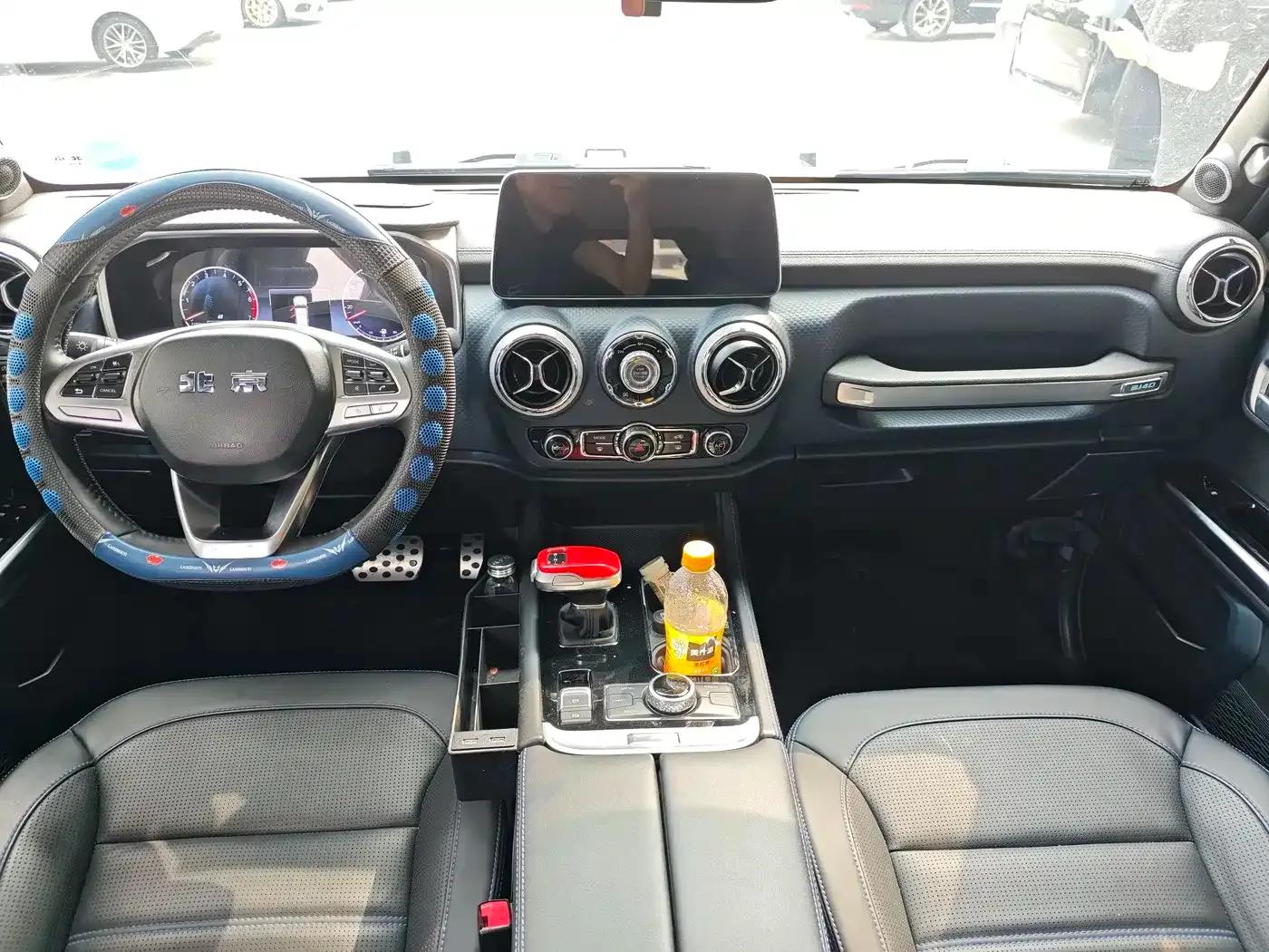 Beijing BJ40 2023 2.0T Automatic 4WD City Hunter Edition (Hero Model) — миниатюра 10