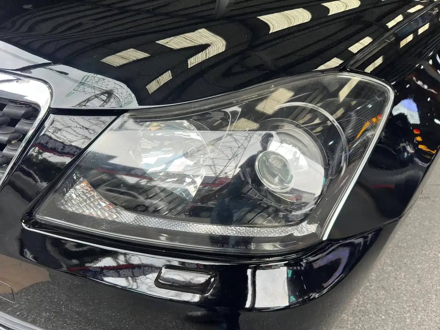 Crown 2011 2.5L Royal Leather Sunroof Special Edition — миниатюра 9
