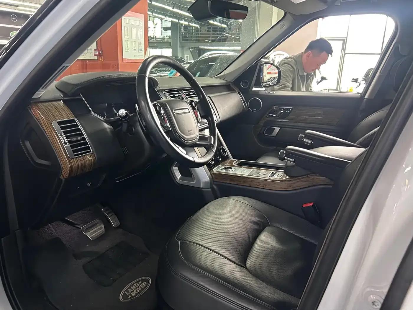 Range Rover 2019 3.0 SCV6 Legendary Edition — миниатюра 3