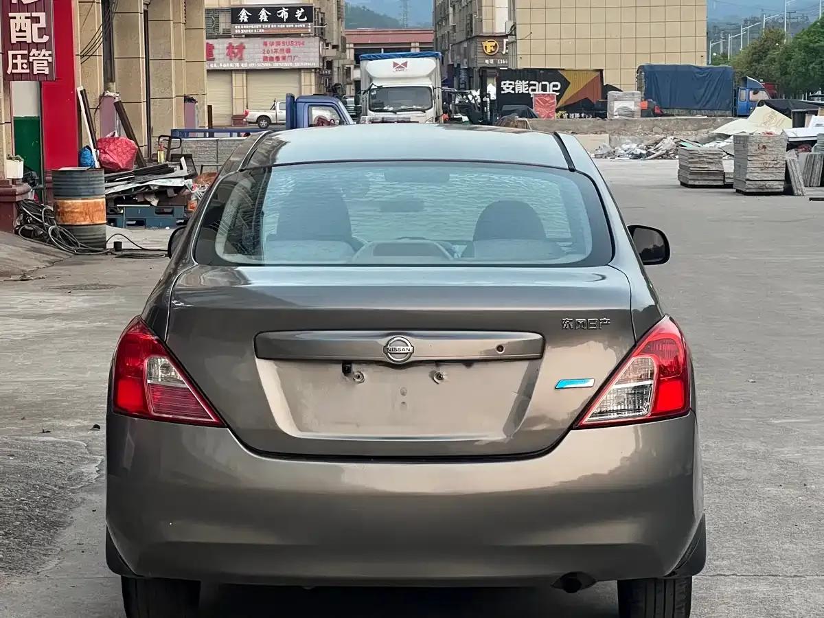 Nissan Sunny 2011 1.5XE Manual Comfort Edition — миниатюра 11