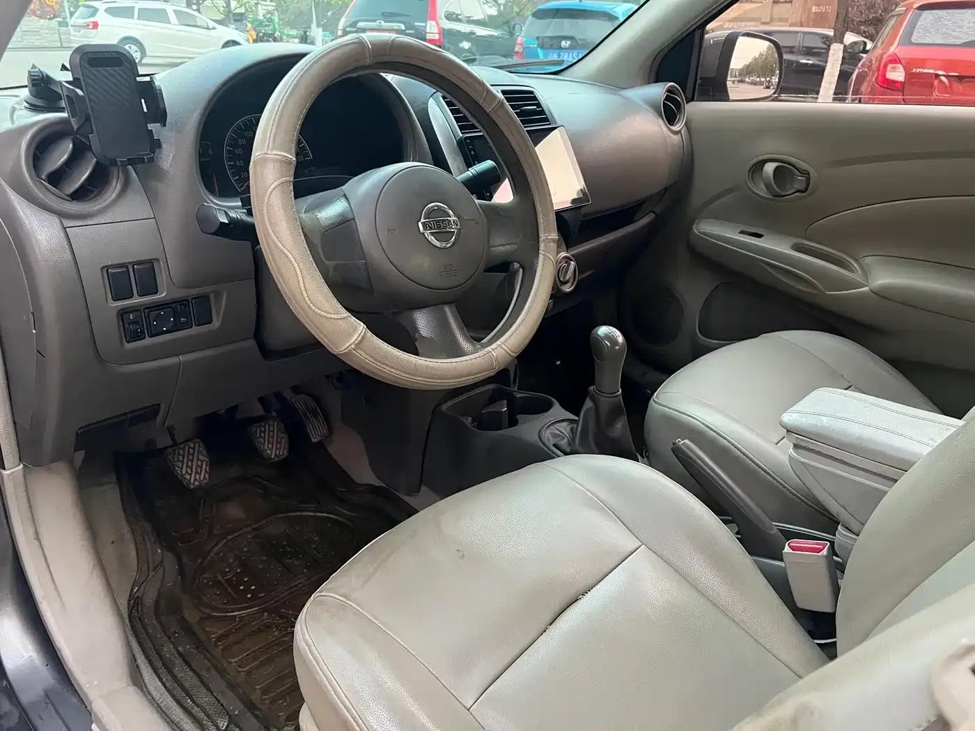 Nissan Sunny 2011 1.5XE Manual Comfort Edition — миниатюра 7