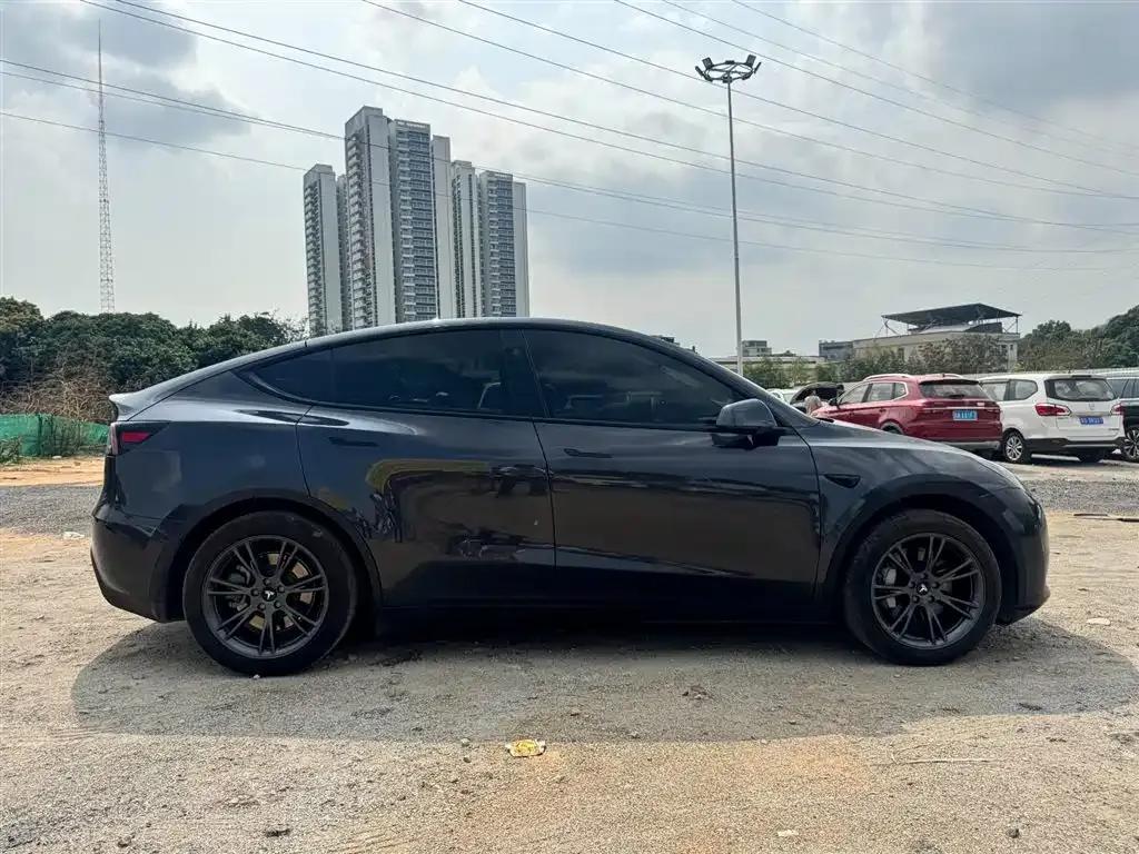 Model Y 2024 Rear-Wheel Drive — миниатюра 4