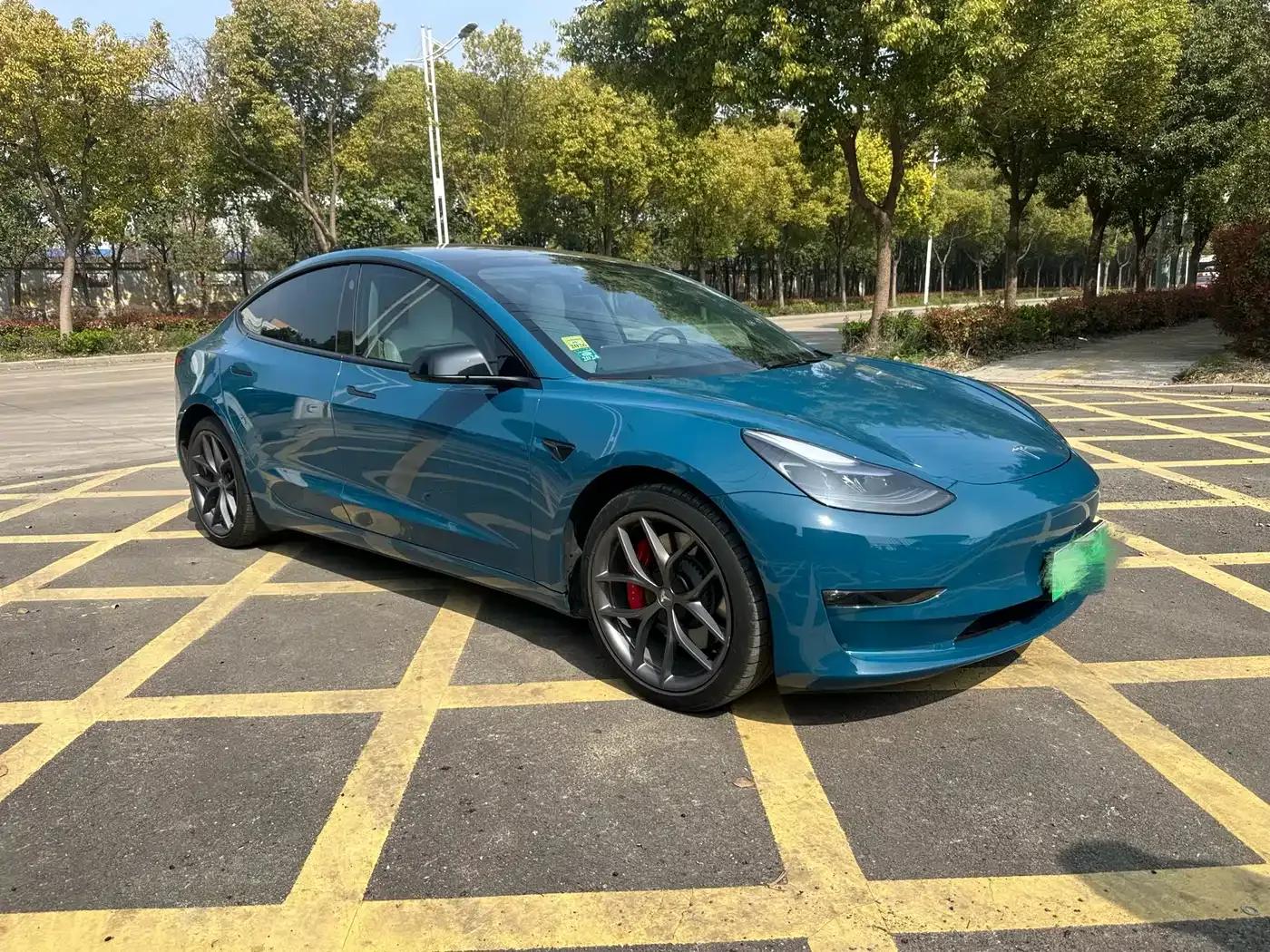 Model 3 2022 Performance All-Wheel Drive — миниатюра 3